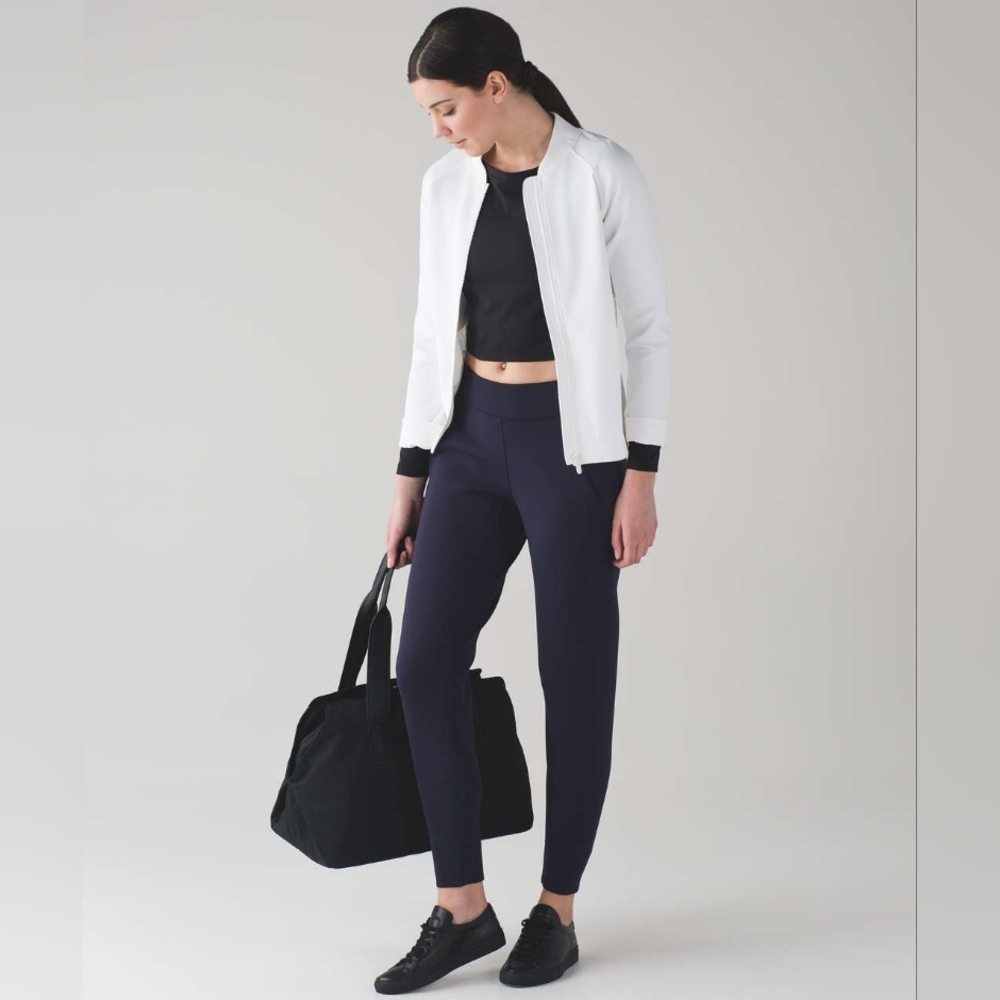 Lululemon Embrace The Space Pant